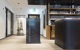 Zahn - geöffnet mit Frühstück&Abendessen bis 18.30 Uhr